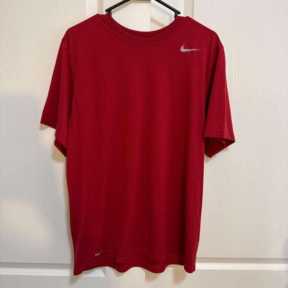 Men's Red Nike Dri Fit T shirt size L